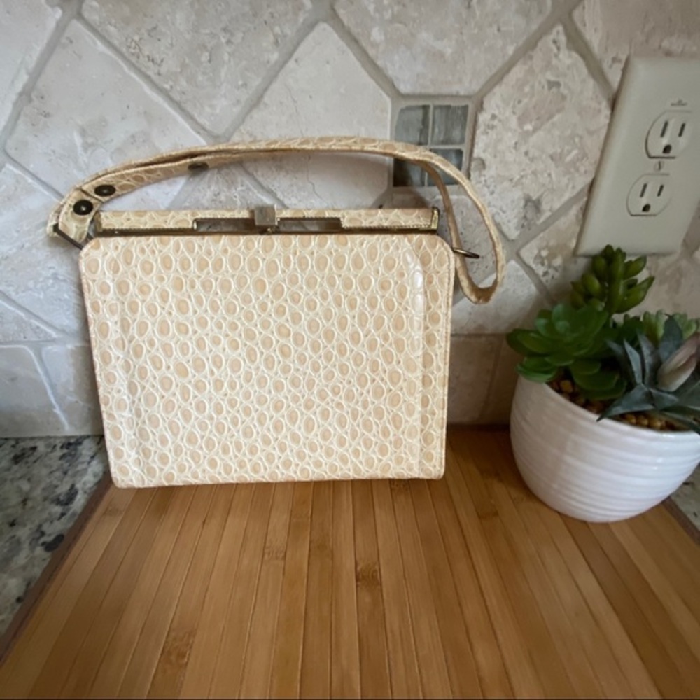 Amazing Vintage Leather Handbag